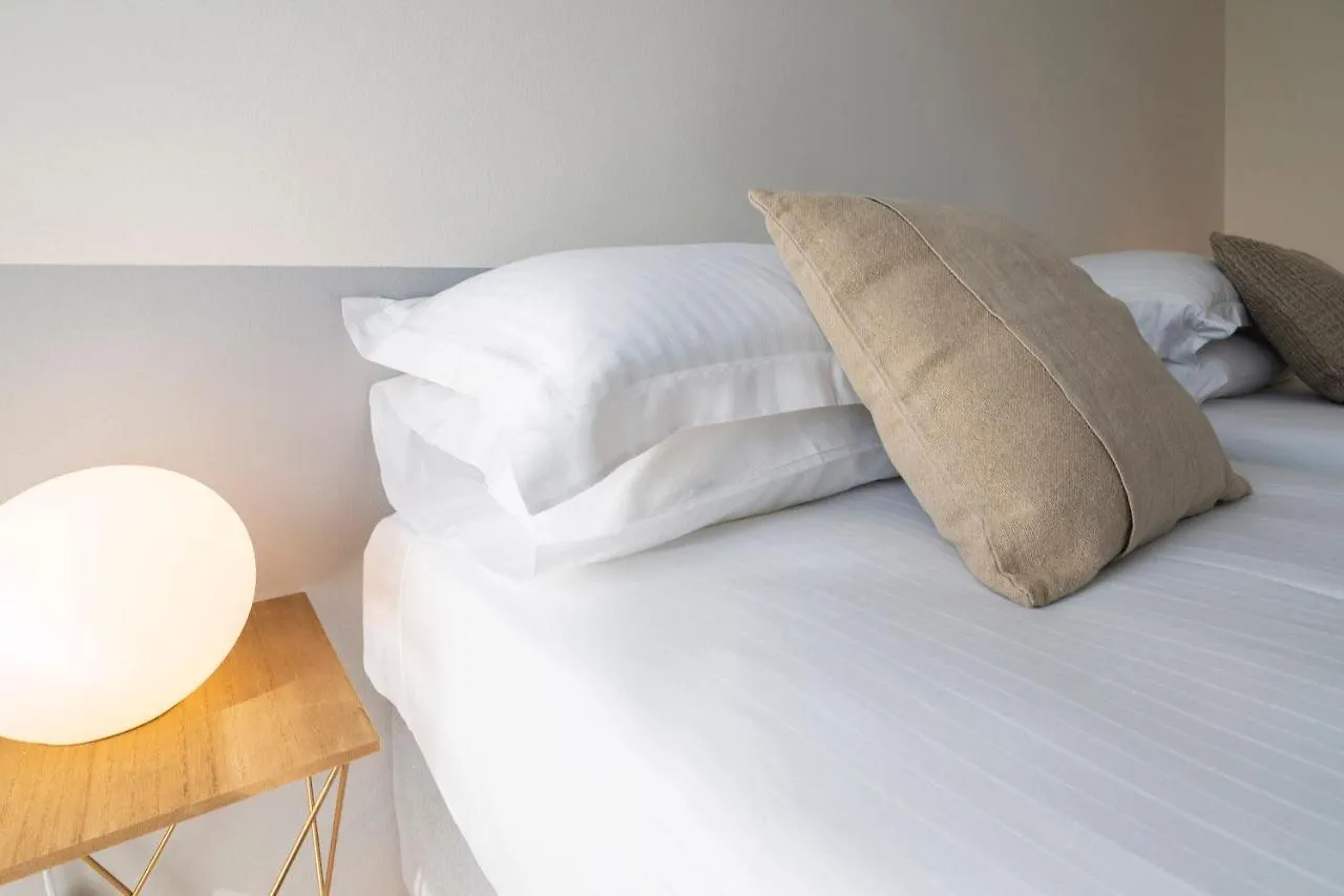 Contempora Apartments - Elvezia 8 - E32 Milano 0*,  Italien